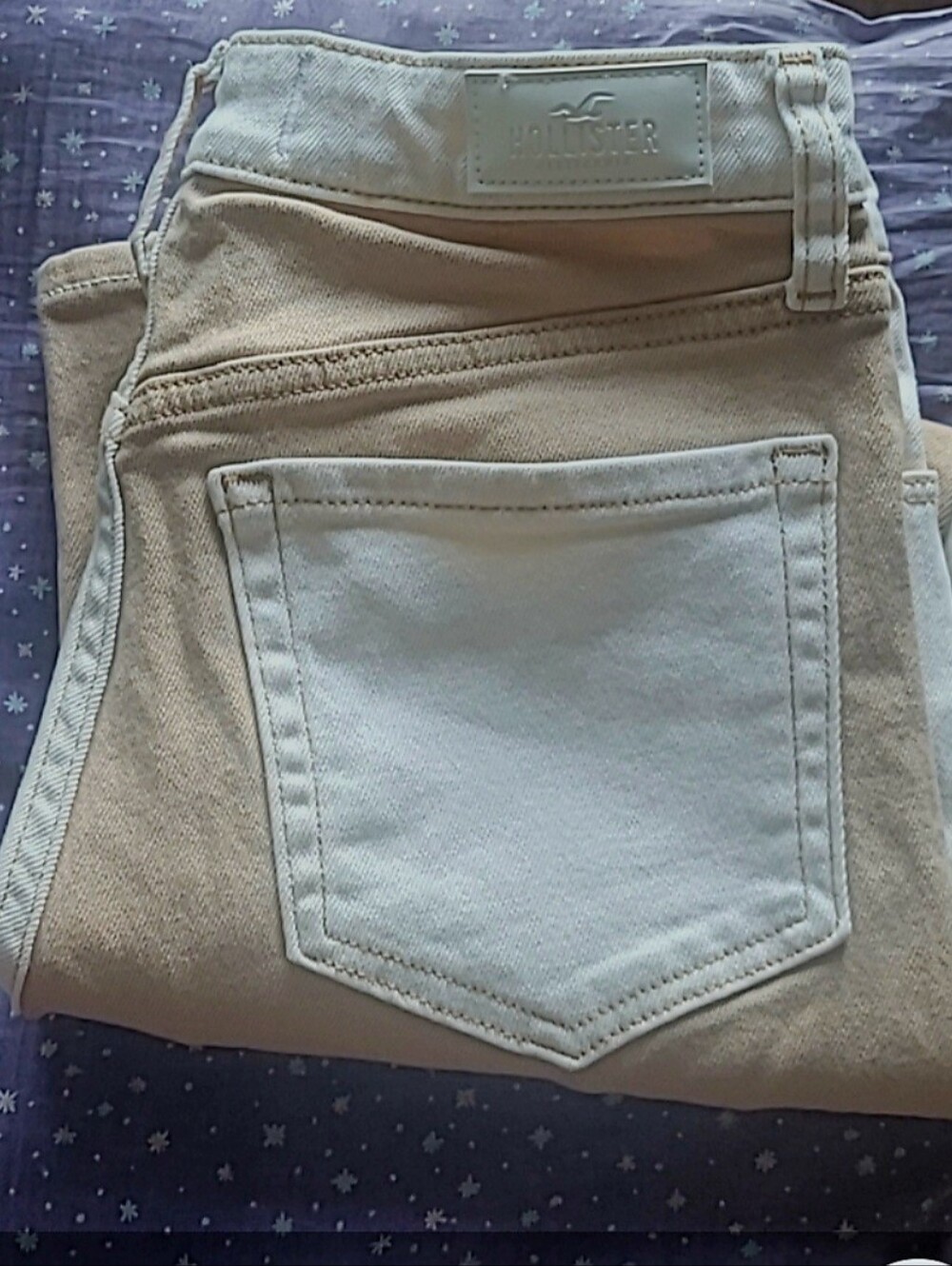 Hollister Two-Tone Cream and Tan Denim Waistband W26/L25